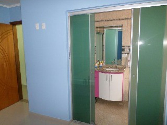Imagem Casa com 3 Quartos à Venda, 220 m² em Jardim Las Vegas - Santo André Imagem Casa com 3 Quartos à Venda, 220 m² em Jardim Las Vegas - Santo André