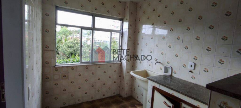 Imagem Apartamento com 2 Quartos para Alugar, 89 m² em Alto - Teresópolis