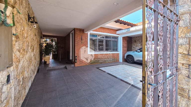 Casa com 5 Quartos à Venda, 275 m² em Parque Novo Mundo - São Paulo