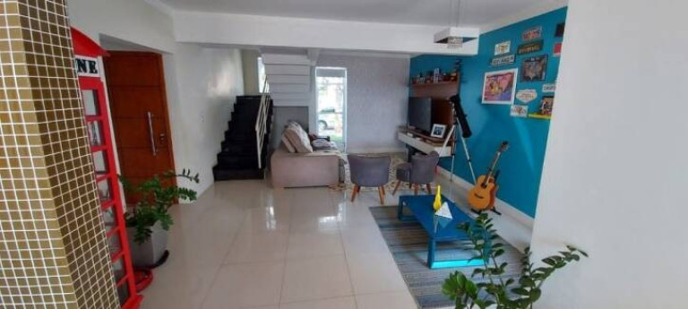 Imagem Casa com 3 Quartos à Venda, 200 m² em Piracangaguá - Taubaté Imagem Casa com 3 Quartos à Venda, 200 m² em Piracangaguá - Taubaté