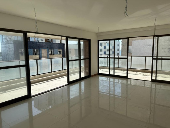 Imagem Imóvel com 4 Quartos à Venda, 193 m² em Barra - Salvador Imagem Imóvel com 4 Quartos à Venda, 193 m² em Barra - Salvador