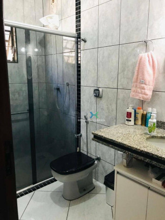 Imagem Casa com 3 Quartos à Venda, 127 m² em Monte Castelo - Campo Grande