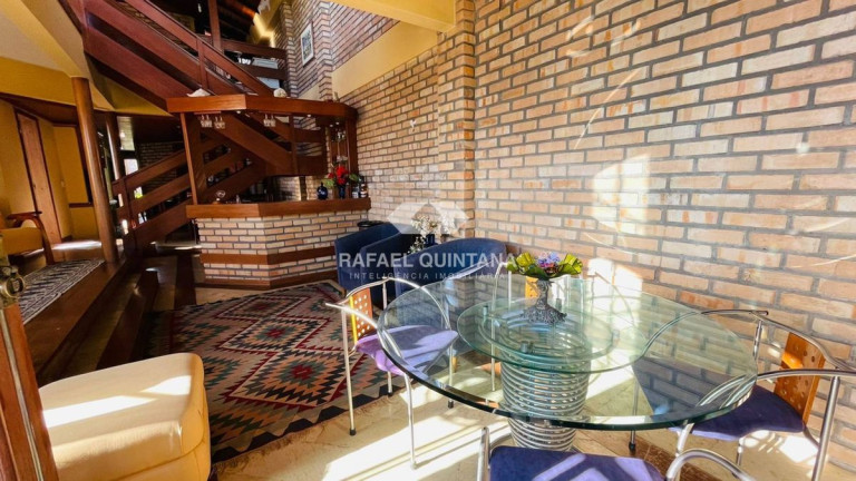 Imagem Casa com 3 Quartos à Venda, 243 m² em Centro - Florianópolis