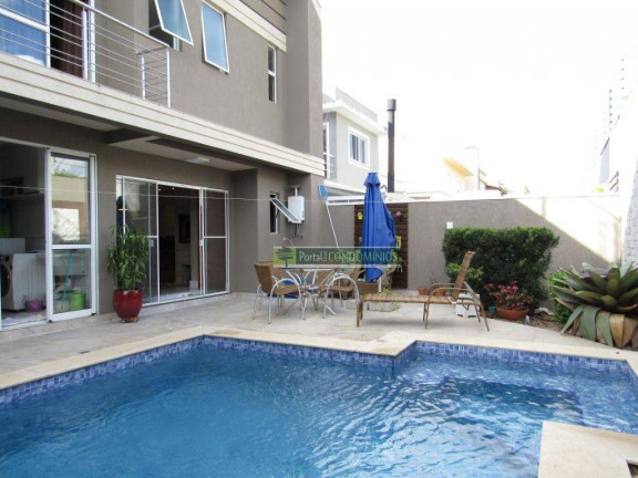 Imagem Casa com 4 Quartos à Venda, 330 m² em Santa Quitéria - Curitiba Imagem Casa com 4 Quartos à Venda, 330 m² em Santa Quitéria - Curitiba