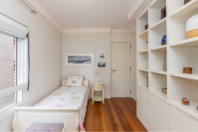 Imagem Imóvel com 3 Quartos à Venda, 243 m² em Vila Uberabinha - São Paulo