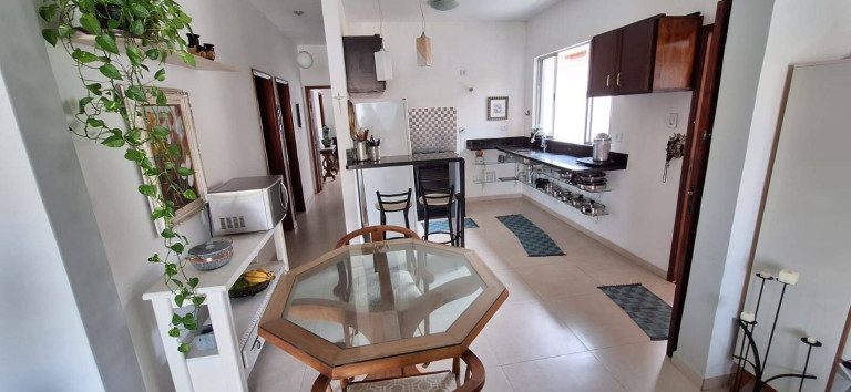 Imagem Casa com 4 Quartos à Venda, 320 m² em Balneário Stella Maris - Peruíbe Imagem Casa com 4 Quartos à Venda, 320 m² em Balneário Stella Maris - Peruíbe