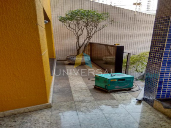 Sobrado com 4 Quartos à Venda, 650 m² em Jardim Analia Franco - Sao Paulo