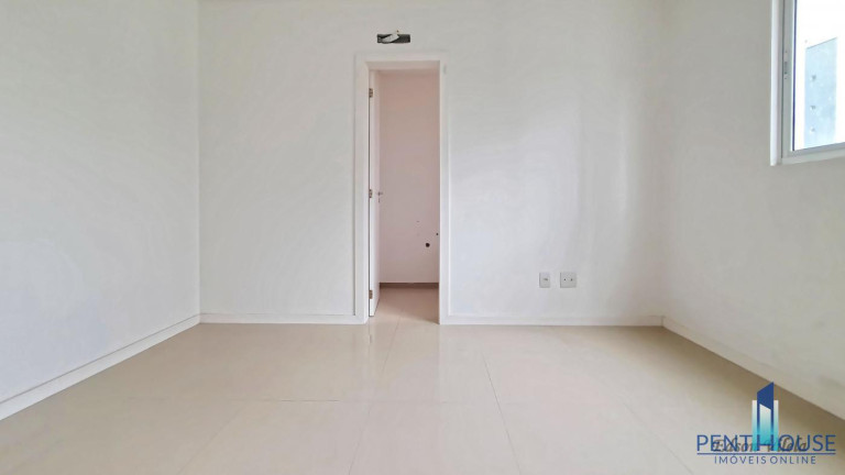 Imagem Apartamento com 3 Quartos à Venda, 130 m² em Centro - Balneário Camboriú Imagem Apartamento com 3 Quartos à Venda, 130 m² em Centro - Balneário Camboriú
