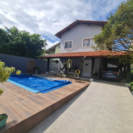 Casa com 4 Quartos à Venda, 275 m² em Piratininga - Niterói