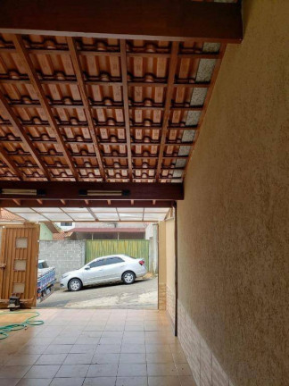 Imagem Casa com 3 Quartos à Venda, 230 m² em Residencial Estoril - Taubaté Imagem Casa com 3 Quartos à Venda, 230 m² em Residencial Estoril - Taubaté