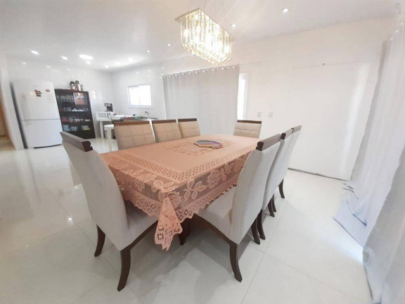 Imagem Casa com 4 Quartos à Venda, 120 m² em Xangri-lá Imagem Casa com 4 Quartos à Venda, 120 m² em Xangri-lá