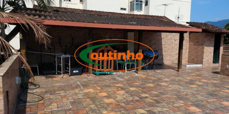 Imagem Casa com 5 Quartos à Venda, 795 m² em Grajaú - Rio De Janeiro Imagem Casa com 5 Quartos à Venda, 795 m² em Grajaú - Rio De Janeiro