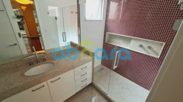 Imagem Apartamento com 3 Quartos à Venda, 205 m² em Leblon - Rio De Janeiro Imagem Apartamento com 3 Quartos à Venda, 205 m² em Leblon - Rio De Janeiro
