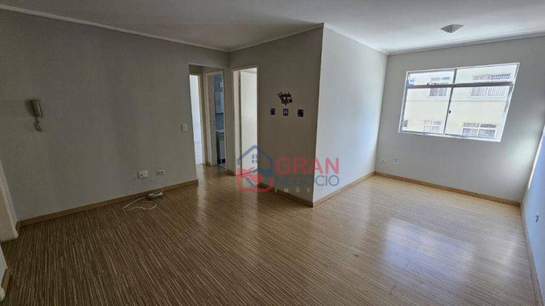 Apartamento com 3 Quartos à Venda, 53 m² em Pinheirinho - Curitiba