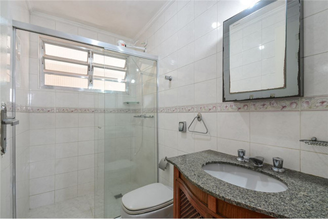 Foto do imóvel Imóvel com 3 Quartos à Venda,  em Vila Gumercindo - São Paulo