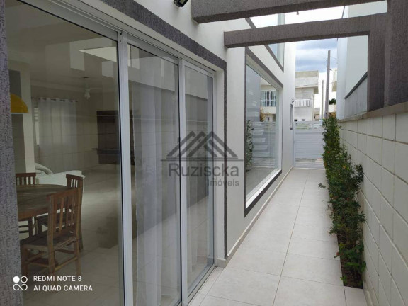 Imagem Casa com 3 Quartos à Venda, 300 m² em Jardim Guacira - Itanhaém Imagem Casa com 3 Quartos à Venda, 300 m² em Jardim Guacira - Itanhaém