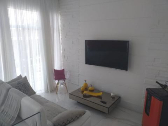 Imagem Sobrado com 6 Quartos à Venda, 320 m² em Arujá Country Club - Arujá Imagem Sobrado com 6 Quartos à Venda, 320 m² em Arujá Country Club - Arujá