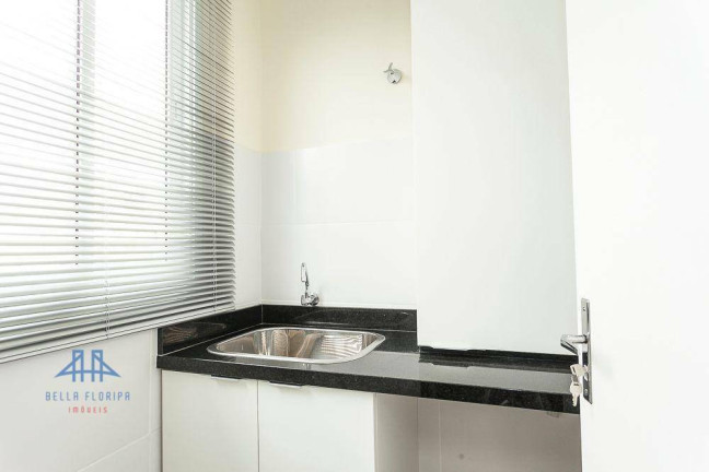 Imagem Apartamento com 2 Quartos para Temporada, 68 m² em Jurerê - Florianópolis Imagem Apartamento com 2 Quartos para Temporada, 68 m² em Jurerê - Florianópolis