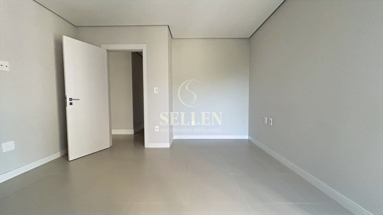 Imagem Apartamento com 4 Quartos para Alugar, 160 m² em Pioneiros - Balneário Camboriú Imagem Apartamento com 4 Quartos para Alugar, 160 m² em Pioneiros - Balneário Camboriú