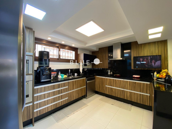 Imagem Casa com 4 Quartos à Venda, 300 m² em Centenário - Torres