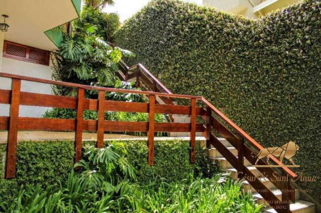 Imagem Casa com 5 Quartos para Temporada, 433 m² em Vila Capivari - Campos Do Jordão