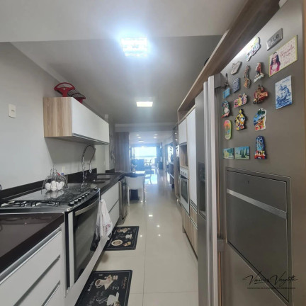 Imagem Apartamento com 5 Quartos para Temporada, 218 m² em Centro - Balneário Camboriú
