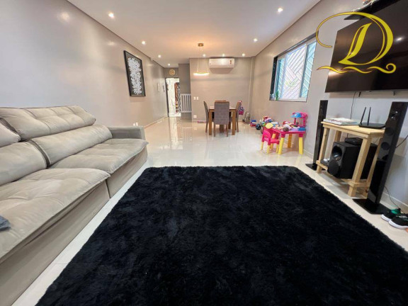 Sobrado com 4 Quartos à Venda, 220 m² em Canto Do Forte - Praia Grande