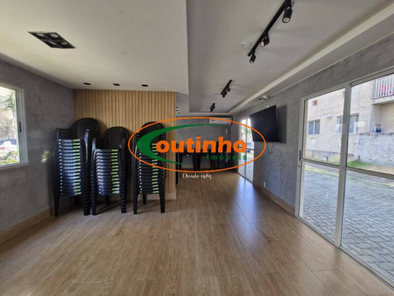 Imagem Apartamento com 2 Quartos à Venda, 47 m² em São Cristovão - Rio De Janeiro Imagem Apartamento com 2 Quartos à Venda, 47 m² em São Cristovão - Rio De Janeiro
