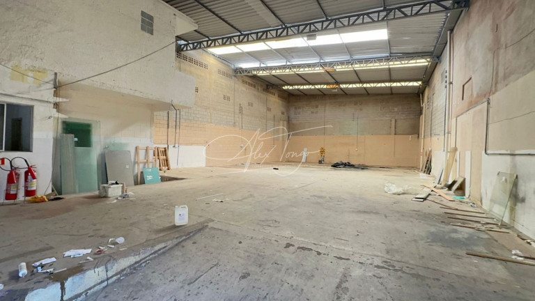 Imagem Imóvel Comercial para Alugar, 315 m² em Alterosas - Serra