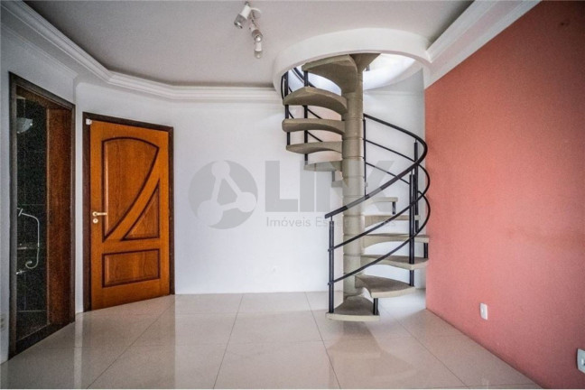 Imagem Imóvel com 3 Quartos à Venda, 255 m² em Jardim Planalto - Porto Alegre Imagem Imóvel com 3 Quartos à Venda, 255 m² em Jardim Planalto - Porto Alegre
