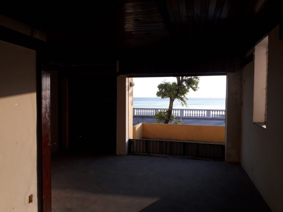 Imagem Sobrado com 6 Quartos à Venda,  em Barra - Salvador