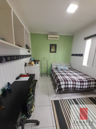 Imagem Sobrado com 3 Quartos à Venda, 220 m² em Tamandaré - Esteio Imagem Sobrado com 3 Quartos à Venda, 220 m² em Tamandaré - Esteio