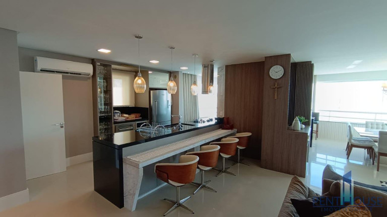 Imagem Apartamento com 4 Quartos à Venda, 268 m² em Centro - Balneário Camboriú Imagem Apartamento com 4 Quartos à Venda, 268 m² em Centro - Balneário Camboriú