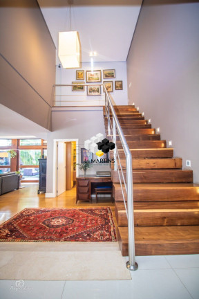 Imagem Casa com 6 Quartos à Venda, 570 m² em Três Figueiras - Porto Alegre Imagem Casa com 6 Quartos à Venda, 570 m² em Três Figueiras - Porto Alegre