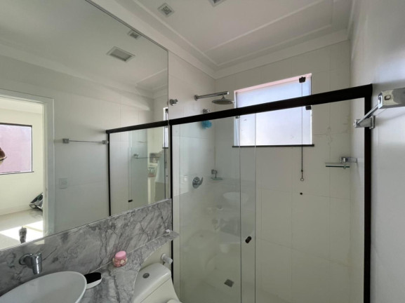 Imagem Casa com 4 Quartos à Venda, 900 m² em Busca Vida - Camaçari Imagem Casa com 4 Quartos à Venda, 900 m² em Busca Vida - Camaçari