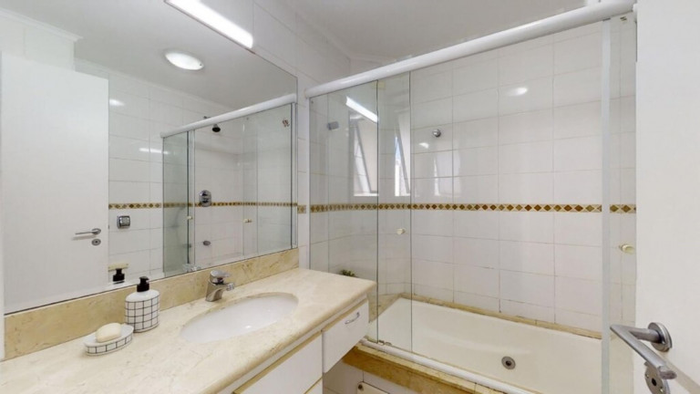 Imagem Imóvel com 3 Quartos à Venda, 121 m² em Moema - São Paulo