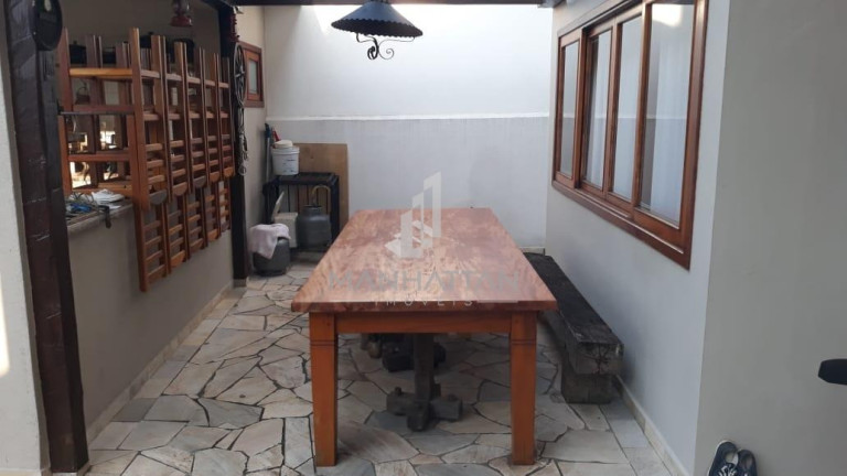Imagem Sobrado com 5 Quartos à Venda, 329 m² em Vila Brandina - Campinas