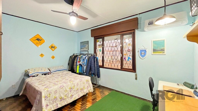 Imagem Casa com 3 Quartos à Venda, em Santa Tereza - Porto Alegre Imagem Casa com 3 Quartos à Venda, em Santa Tereza - Porto Alegre