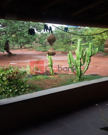 Imagem Imóvel com 3 Quartos à Venda, 2.500 m² em Centro - Montes Claros