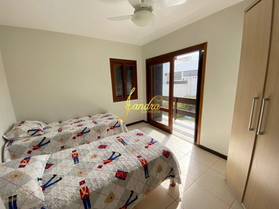 Imagem Casa com 5 Quartos à Venda, 300 m² em Centro - Xangri-la