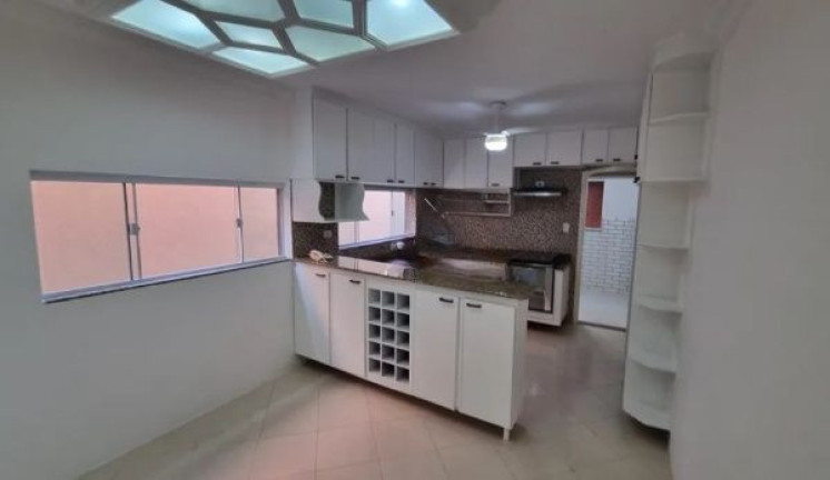 Sobrado com 3 Quartos à Venda ou Locação, 180 m² em Jardim Regina - São Paulo