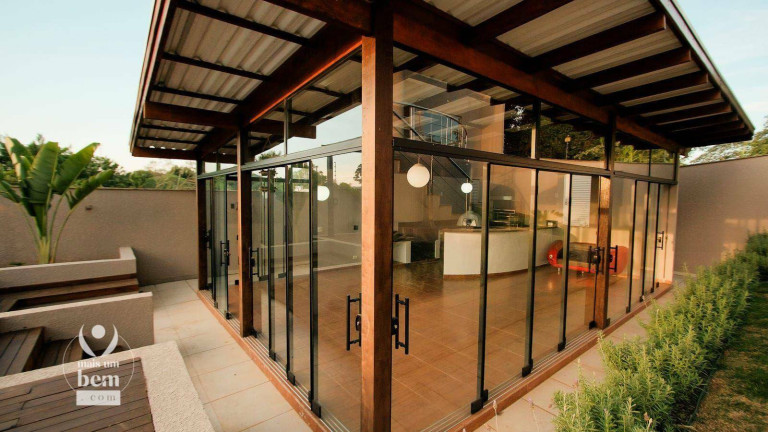 Imagem Casa com 3 Quartos à Venda, 363 m² em Butiatuvinha - Curitiba