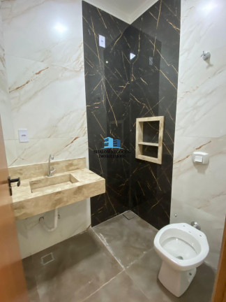 Imagem Casa com 3 Quartos à Venda, 100 m² em Santa Fé - Goiânia