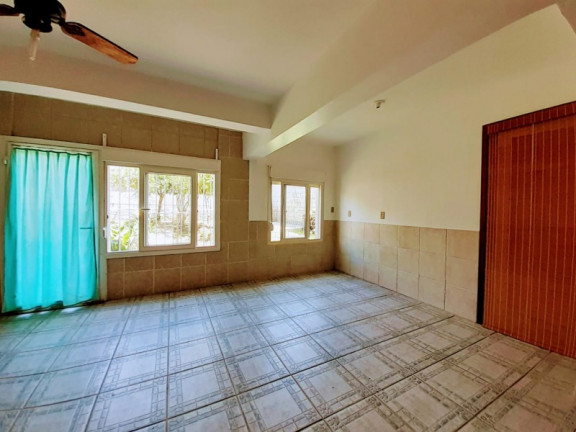 Imagem Casa com 3 Quartos à Venda, 245 m² em Jardim Sabará - Porto Alegre Imagem Casa com 3 Quartos à Venda, 245 m² em Jardim Sabará - Porto Alegre