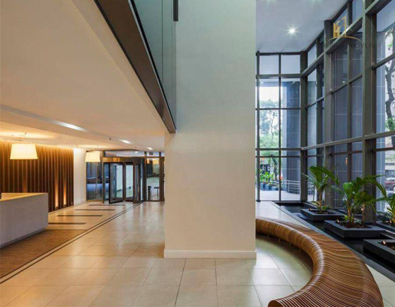 Imagem Sala Comercial à Venda, 60 m² em Centro - Curitiba Imagem Sala Comercial à Venda, 60 m² em Centro - Curitiba