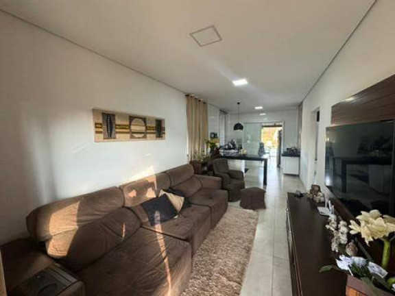 Imagem Chácara com 3 Quartos à Venda, 650 m² em Quintas Da Itatiaia - Itatiaiuçu