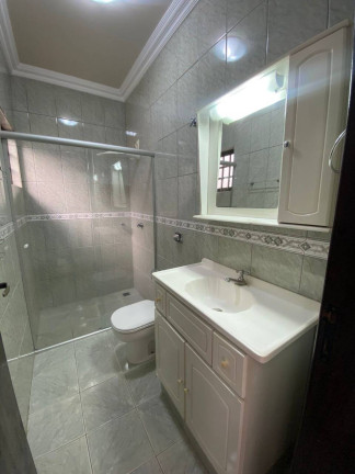 Imagem Casa com 2 Quartos para Alugar, 302 m² em Arapongas Imagem Casa com 2 Quartos para Alugar, 302 m² em Arapongas