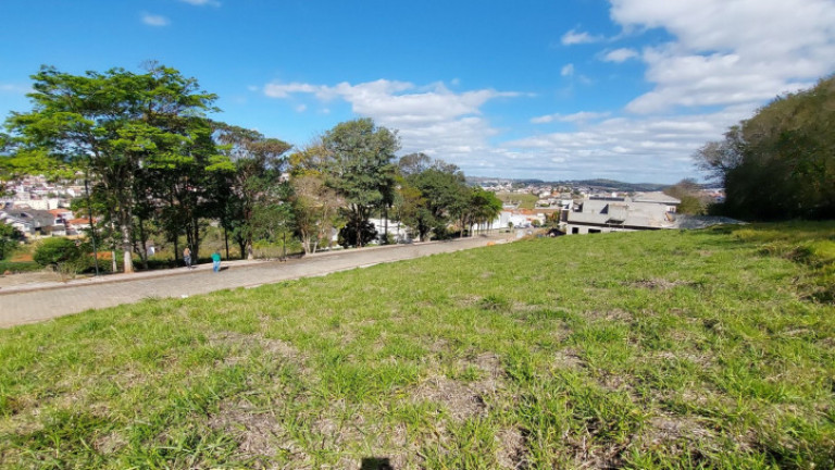 Imagem Terreno à Venda, 894 m² em Jardim América - Bragança Paulista Imagem Terreno à Venda, 894 m² em Jardim América - Bragança Paulista
