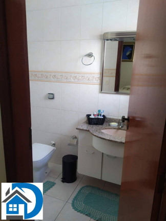 Imagem Casa de Condomínio com 4 Quartos à Venda, 230 m² em Zona Industrial - Sorocaba