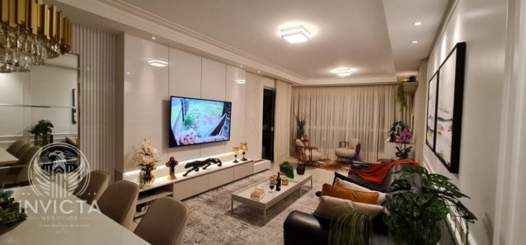 Apartamento com 3 Quartos à Venda, 196 m² em Centro - Balneário Camboriú